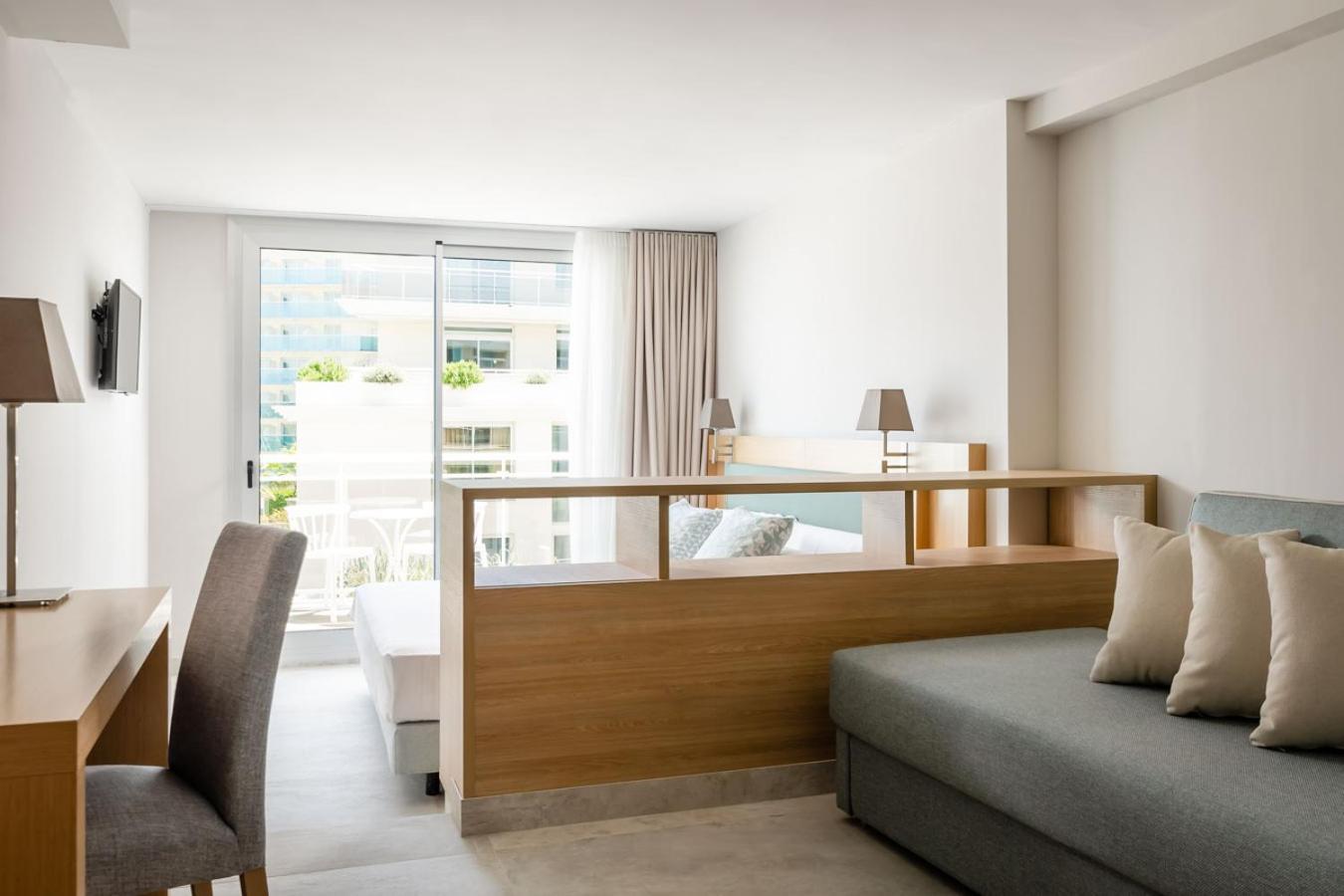 Chambre Familiale (2 Adultes + 2 Enfant) - Vue sur Mer