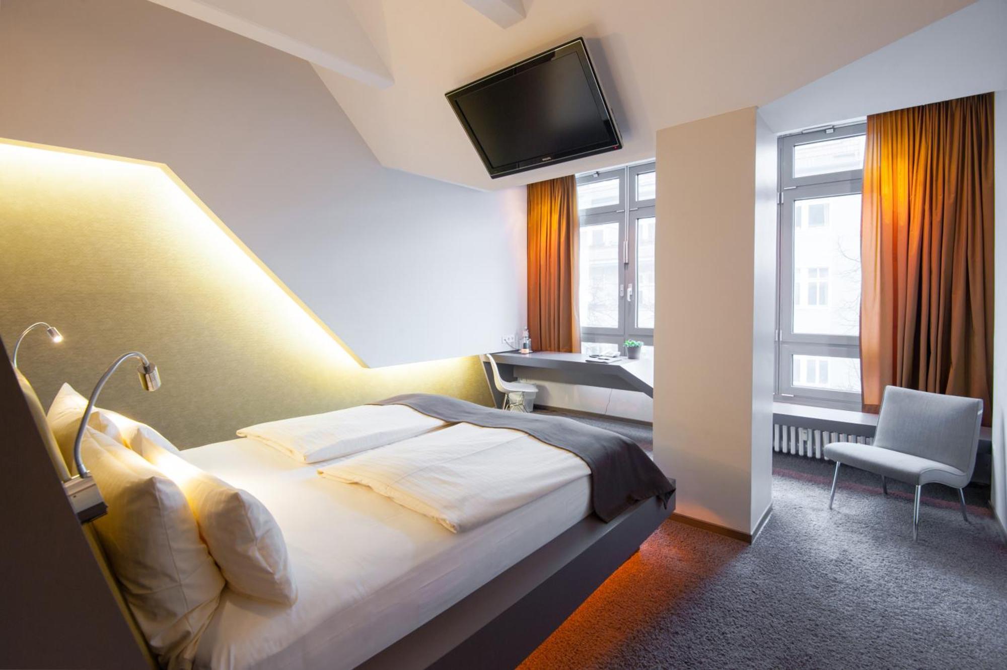 Chambre Double - Accessible aux Personnes à Mobilité Réduite