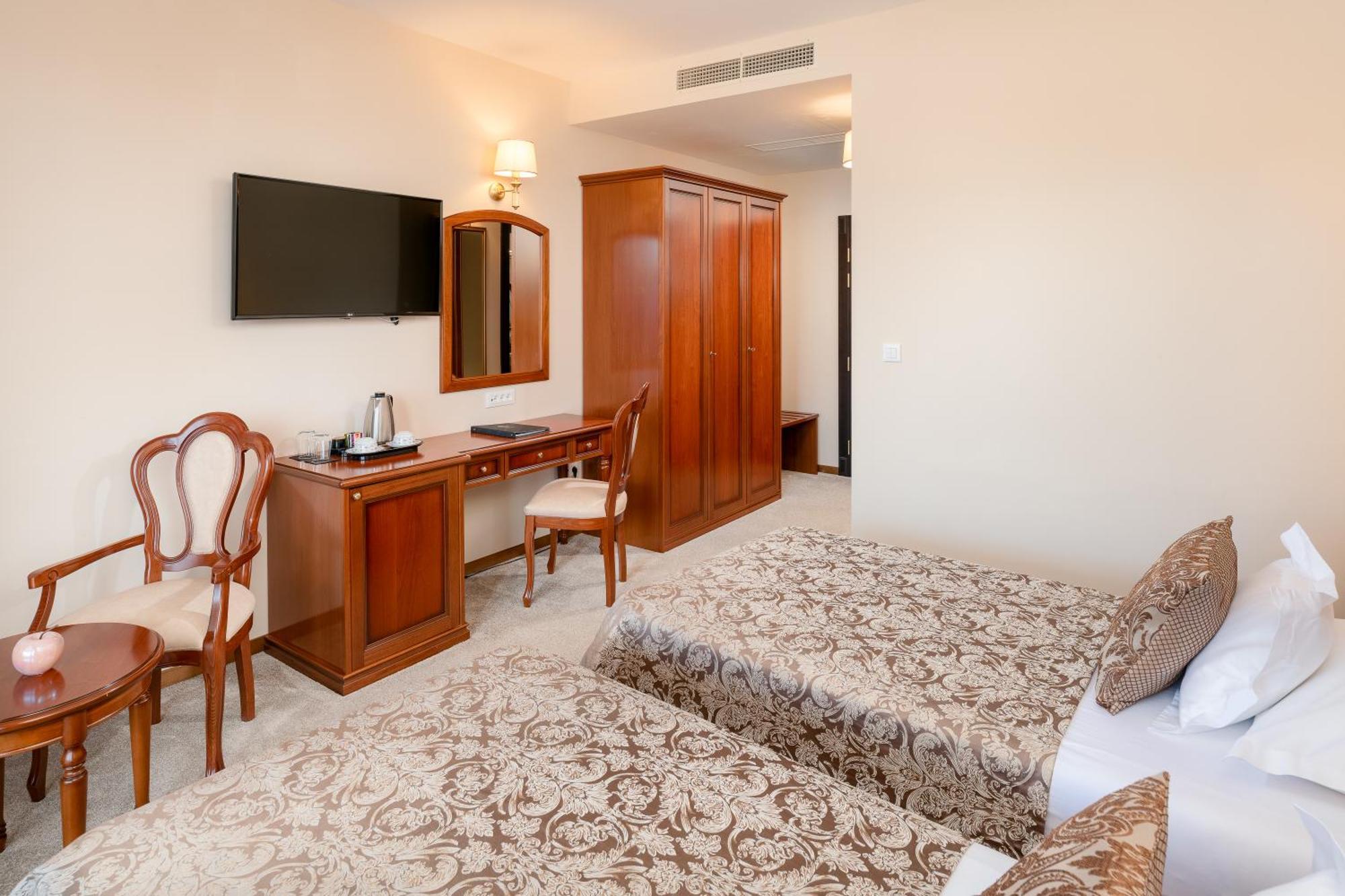 Superior Double Room - Free Parking
