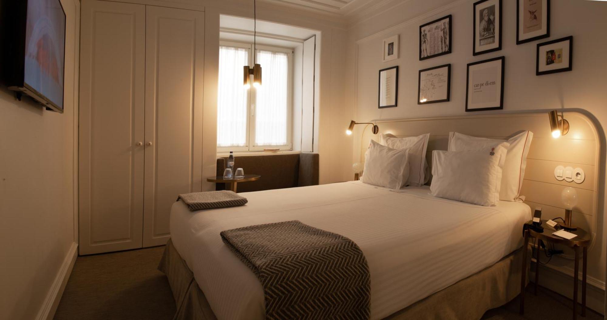 Small Double Room,1279552285:JPEG