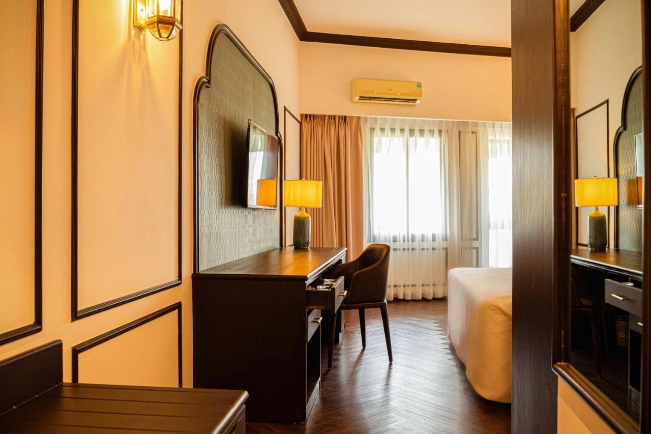 Signature Balcony