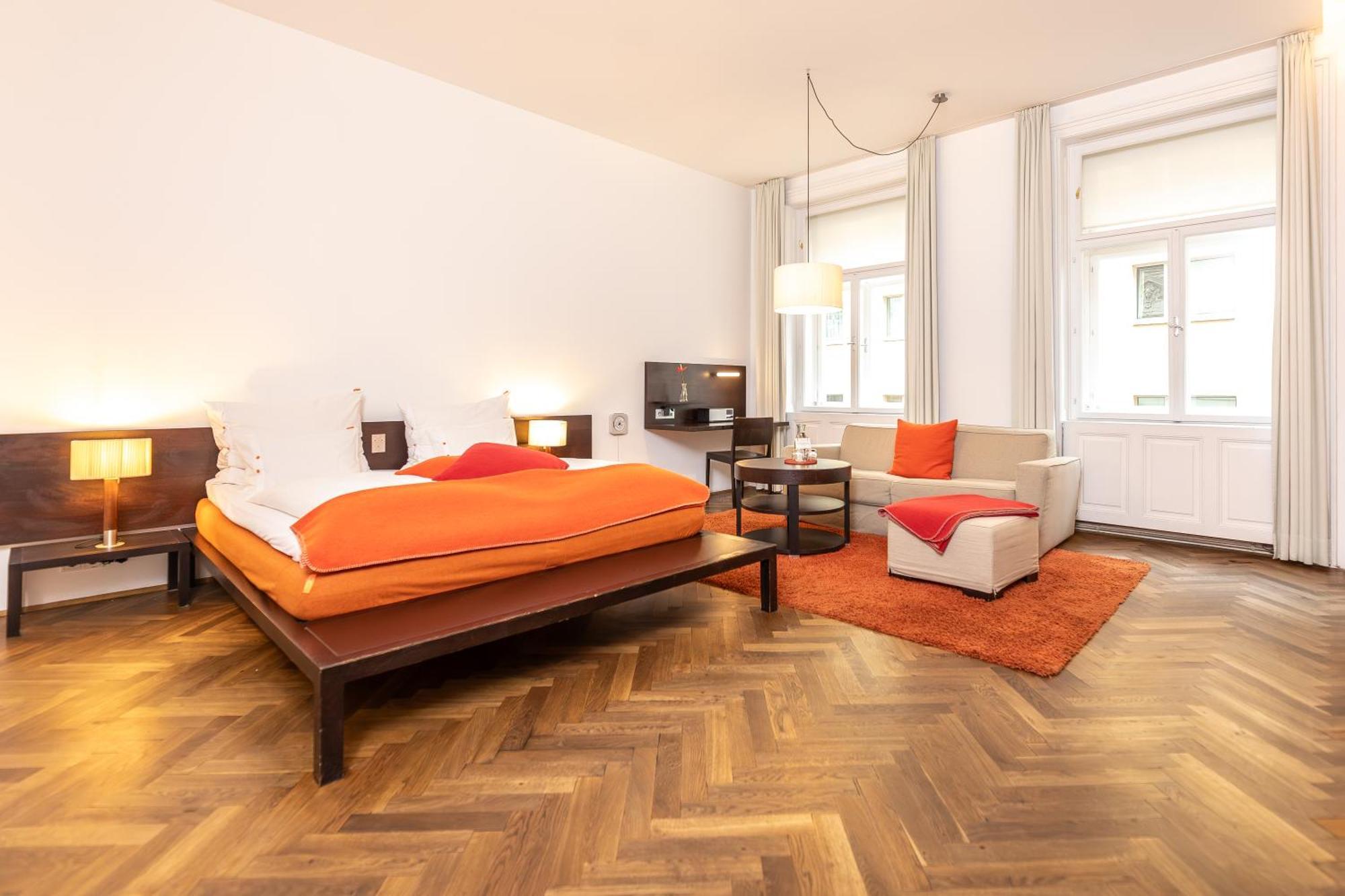 XL Room
