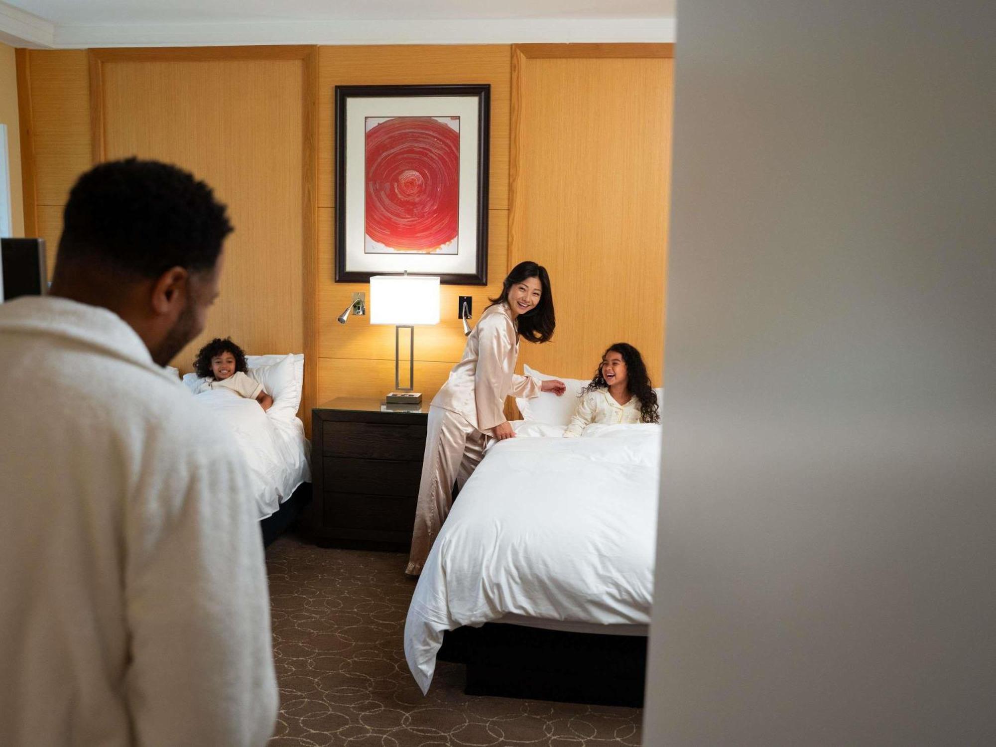 Chambre Supérieure avec 2 Lits Queen-Size - Vue sur Rue