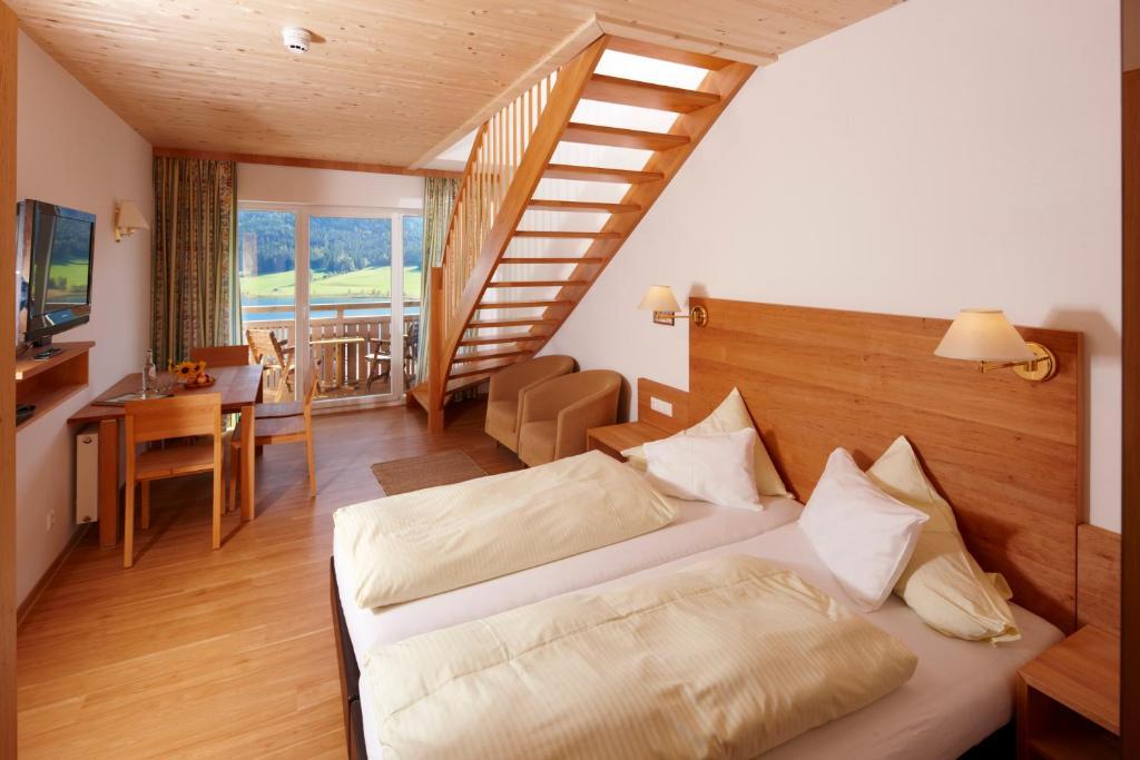 One-Bedroom Apartment,52325654:JPEG