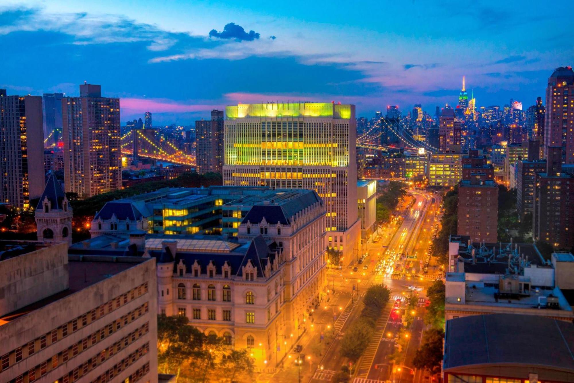 Deluxe View Room, King Bed,554475273:JPEG