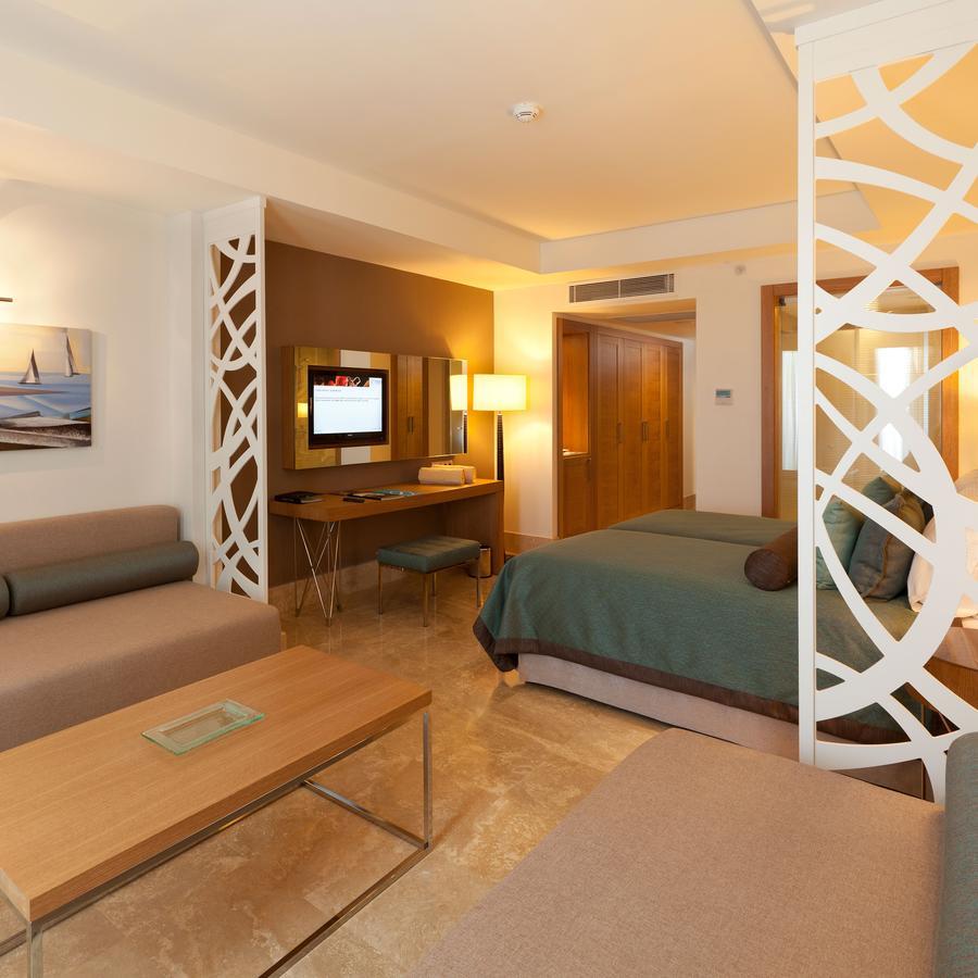 Standard Double or Twin Room Land View