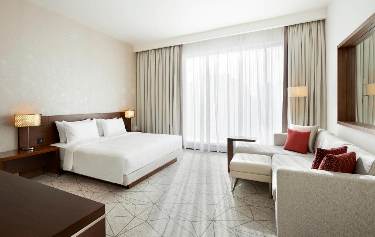 King Room Sofa Bed Pool View & on F&B SPA Laundry,938666587:JPEG