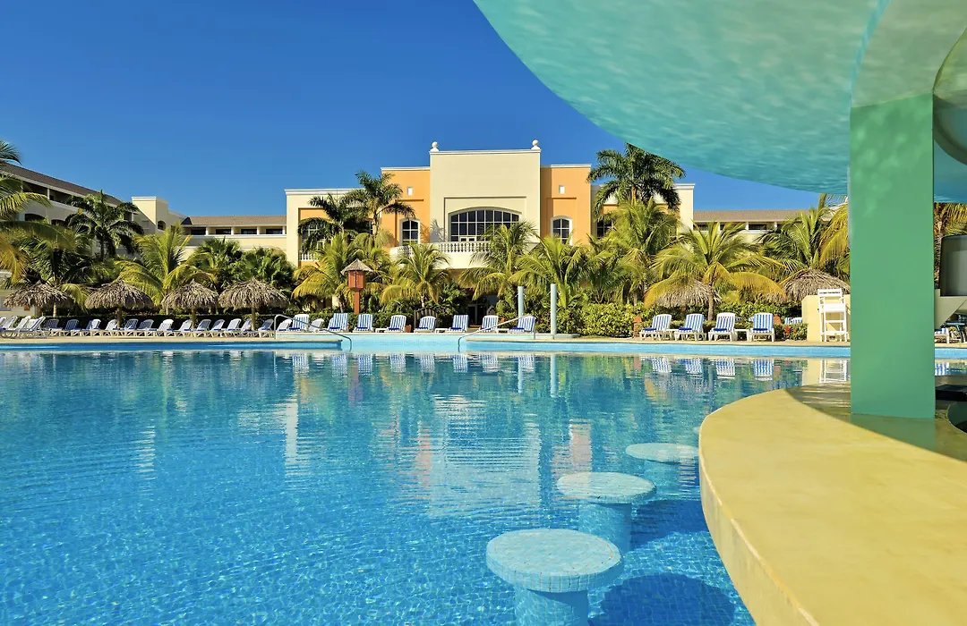 Iberostar Waves Rose Hall Beach-1