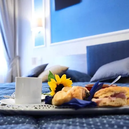 Domus Cavour Guest House-3