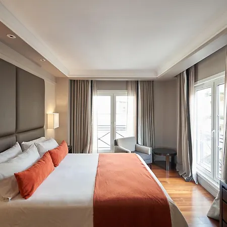 Carles Hotel-3