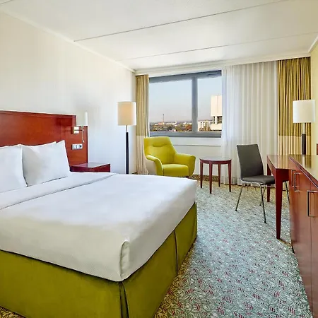 Courtyard By Marriott Duesseldorf Seestern-2