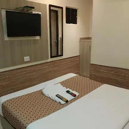 Hotel Time Gold Near Domestics Airport-2