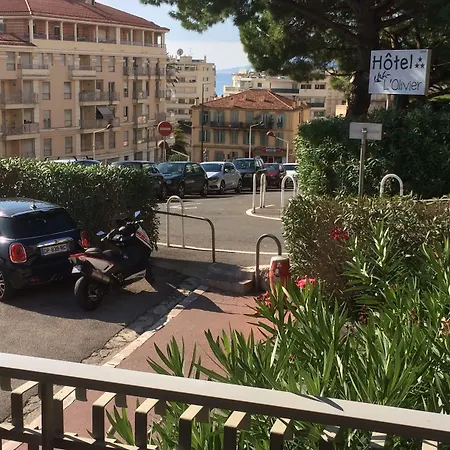 Hotel L'Olivier - Piscine & Parking-3