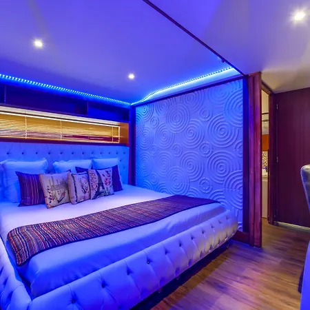 VIP Paris Yacht Hôtel-2