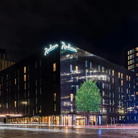 Radisson Hotel Manchester City Centre, A Verified Net Zero Hotel-2