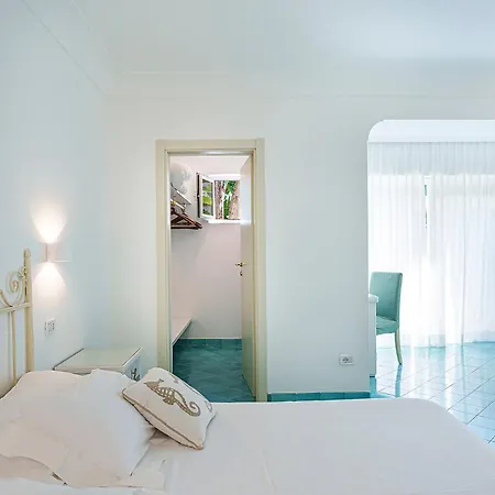 Hotel Continental Mare-3