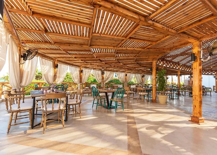 Sunrise Remal Resort