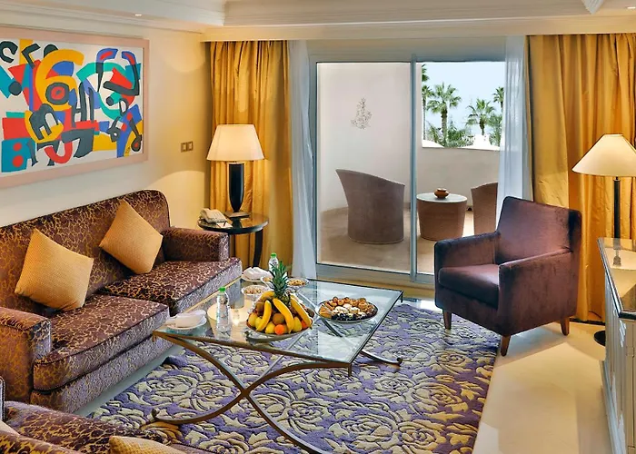 L' Amphitrite Palace Beach Resort & Spa