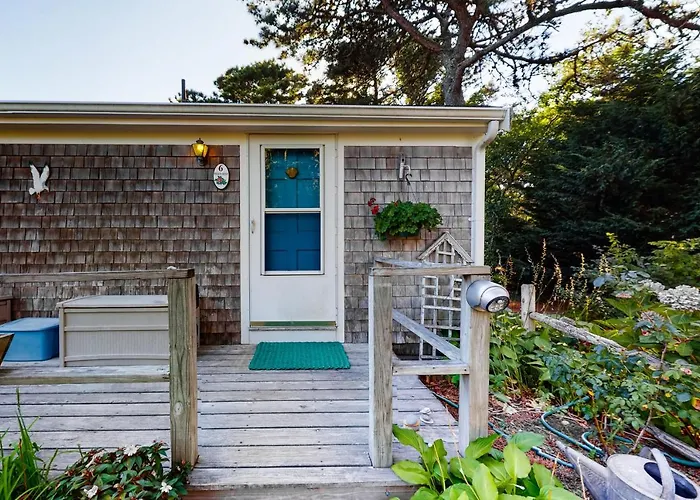 Beach Rose Guest Studio