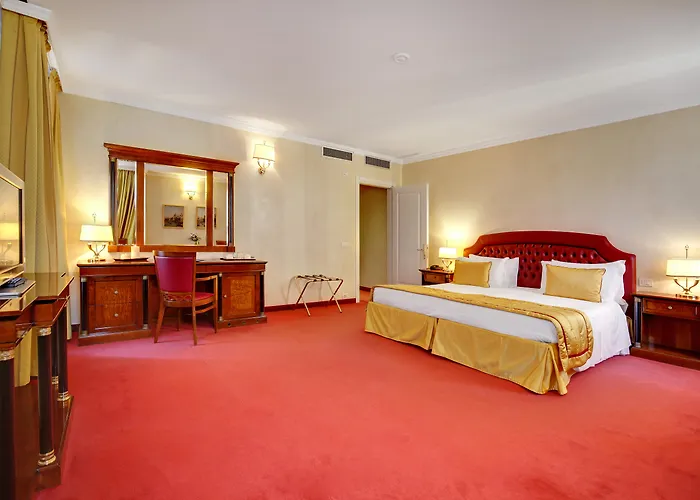 Hotel Dona Palace