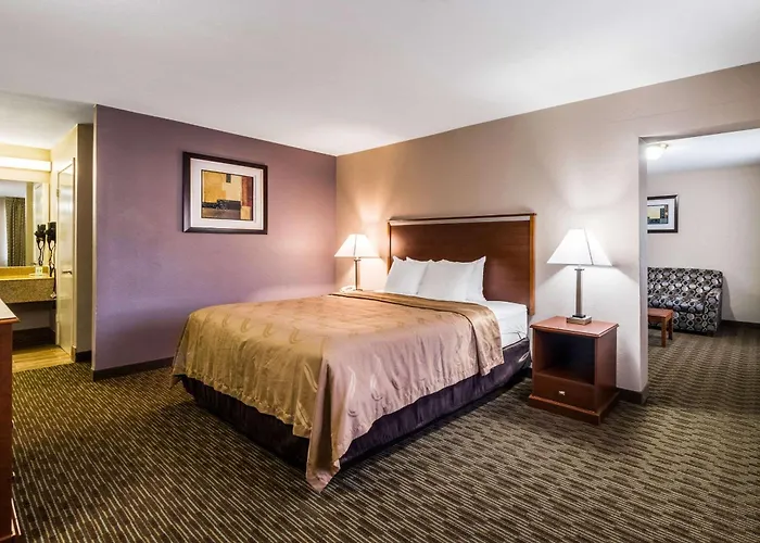 Quality Inn University Near Downtown