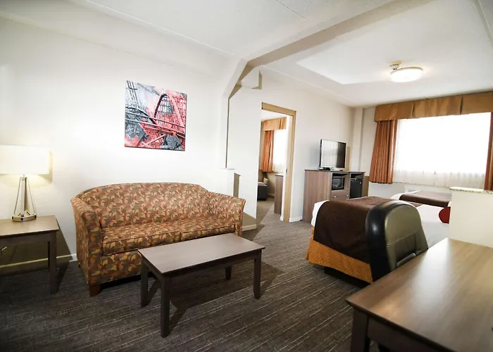 Best Western Plus Sandusky Hotel & Suites