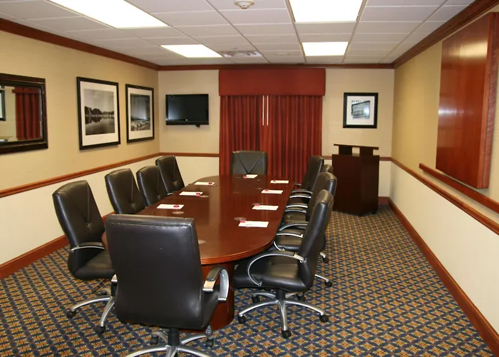 Hampton Inn & Suites Lanett/West Point