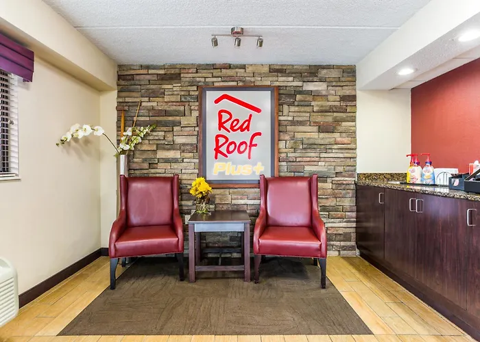 Red Roof Inn Plus+ Nashville North Goodlettsville