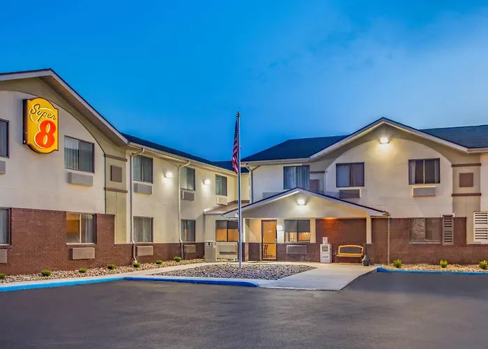 Super 8 By Wyndham Weston Wv