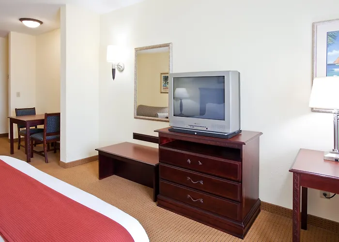 Holiday Inn Express Panama City - Tyndall