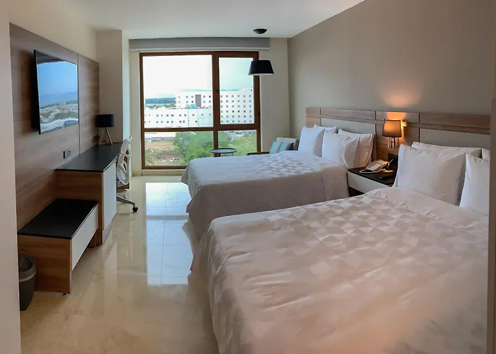 Holiday Inn & Suites - Puerto Vallarta Marina & Golf By Ihg