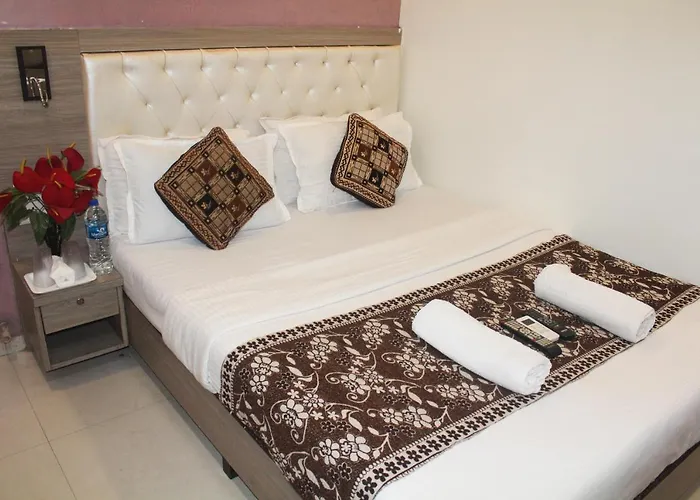 Hotel Time Gold Near Domestics Airport
