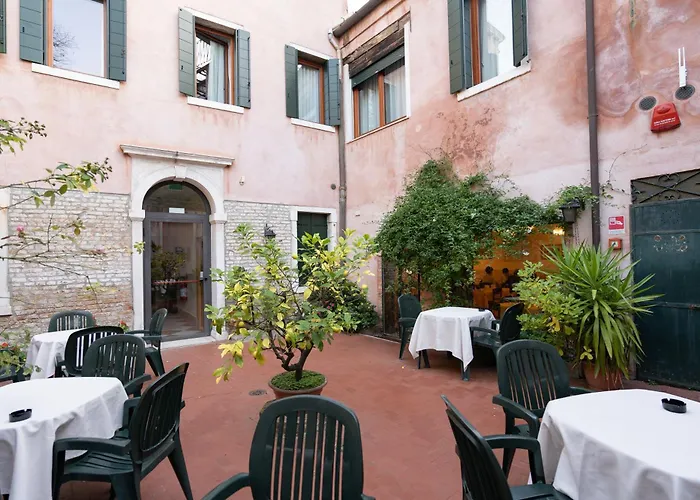 Hotel Tivoli