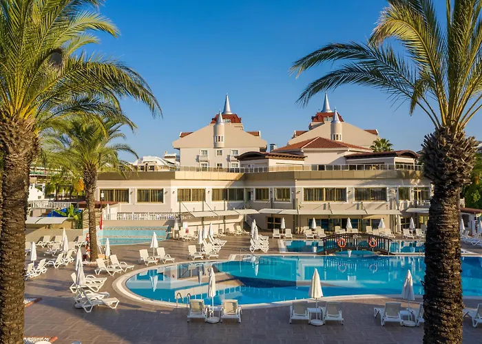 Aydinbey Famous Resort