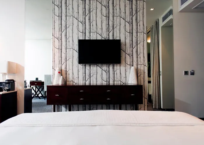 Davinci Hotel On Nelson Mandela Square