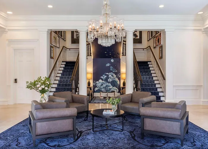 Mills House Charleston, Curio Collection By Hilton