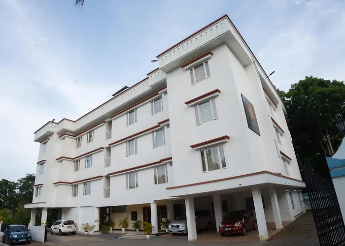 Daffodils Luxury Airport Suites