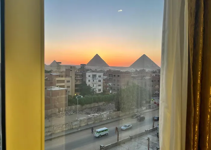 King Khafren Pyramids View