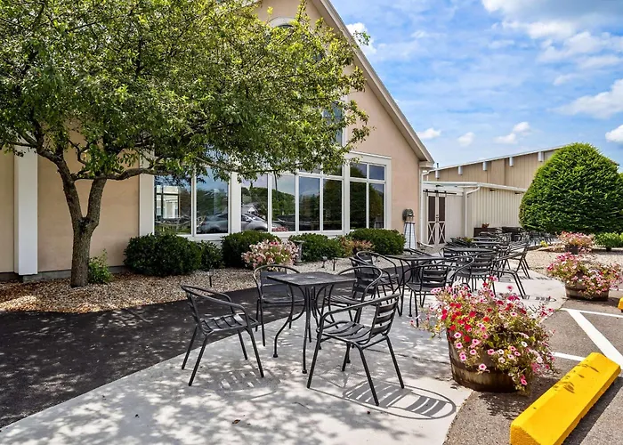 Best Western Merry Manor Inn