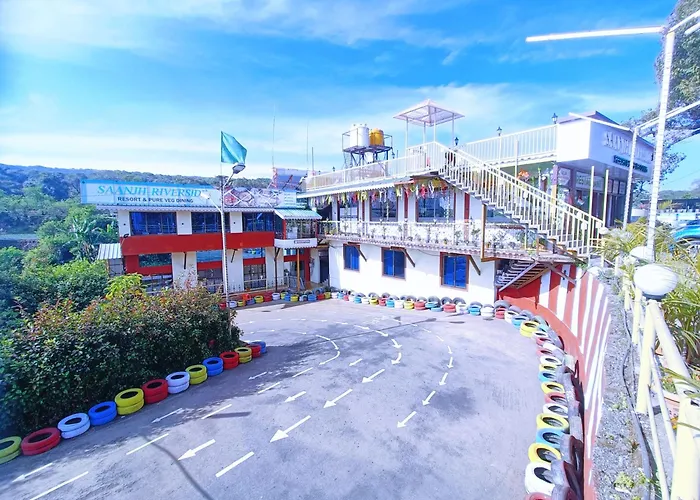 Saanjh Riverside Resort