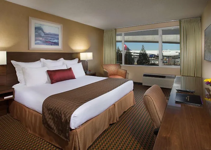 Coast Gateway Hotel