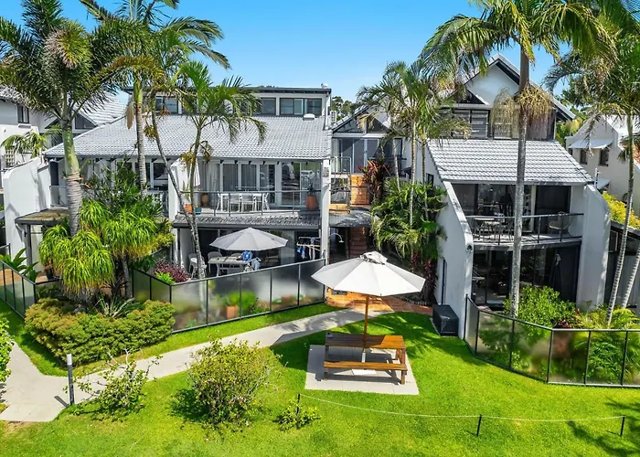 Byron Bay Beachfront Holiday Apartments