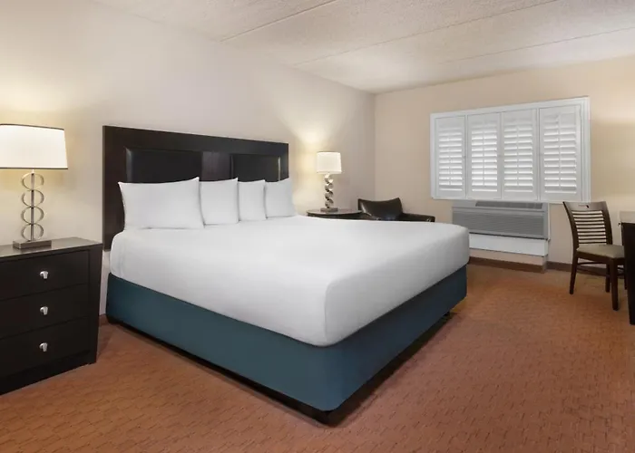 Tropicana Laughlin Hotel & Casino - A Caesars Rewards Destination
