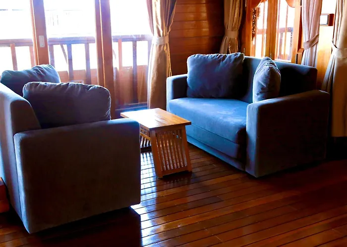 Seahouse Bali Indah Beach Inn
