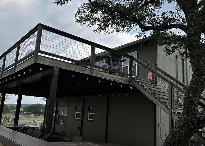 Painted Sky Inn