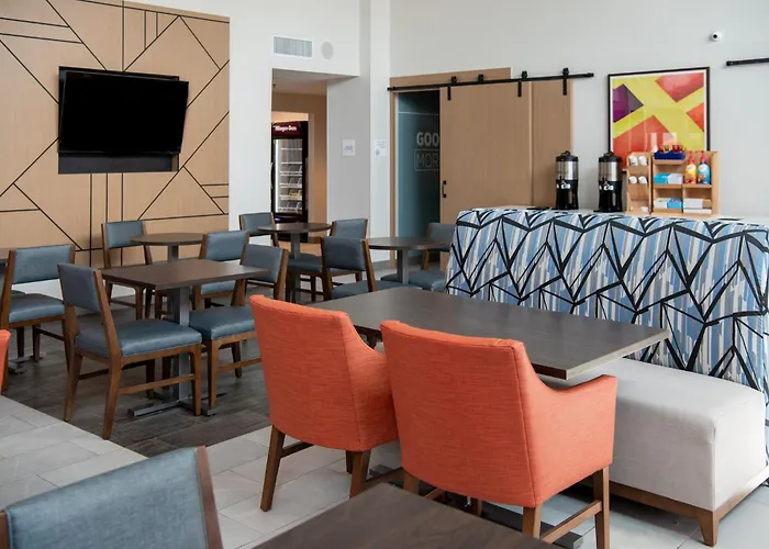 Holiday Inn Express Hotel & Suites Chaffee - Jacksonville West By Ihg