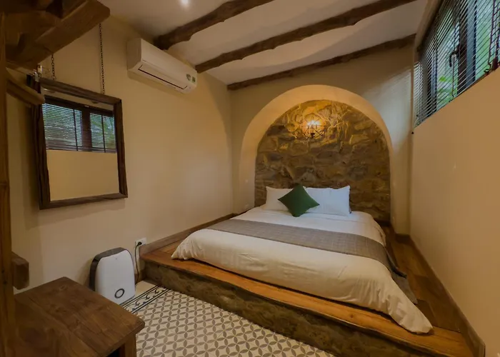 Amaya Home - Lodge, Spa & Restaurant Soc Son