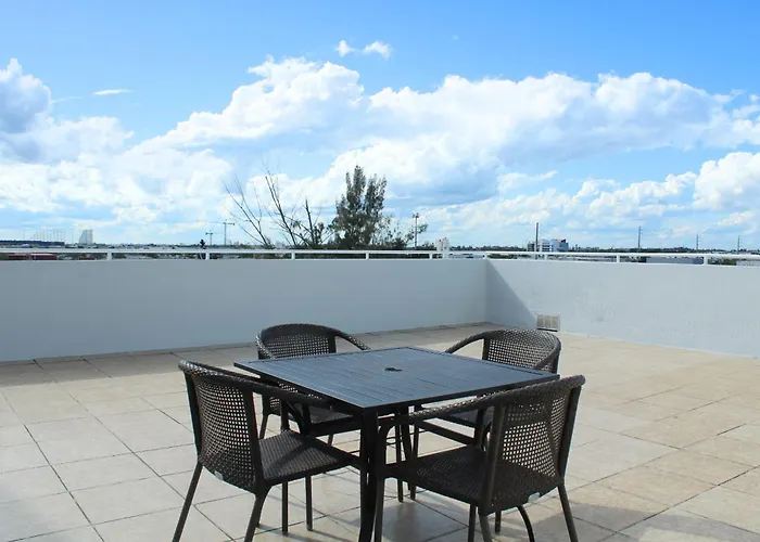 Nuvo Suites Hotel - Miami Doral