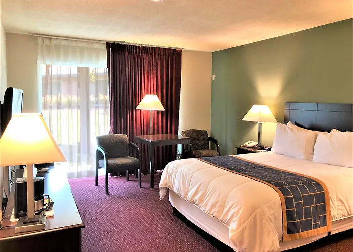 Days Inn By Wyndham Novato/San Francisco
