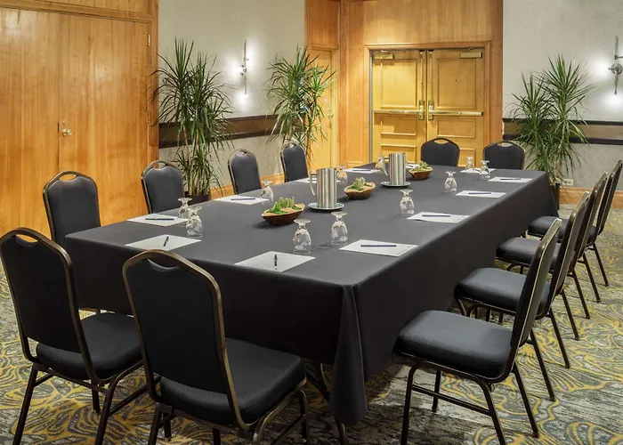 Doubletree By Hilton Hotel Denver